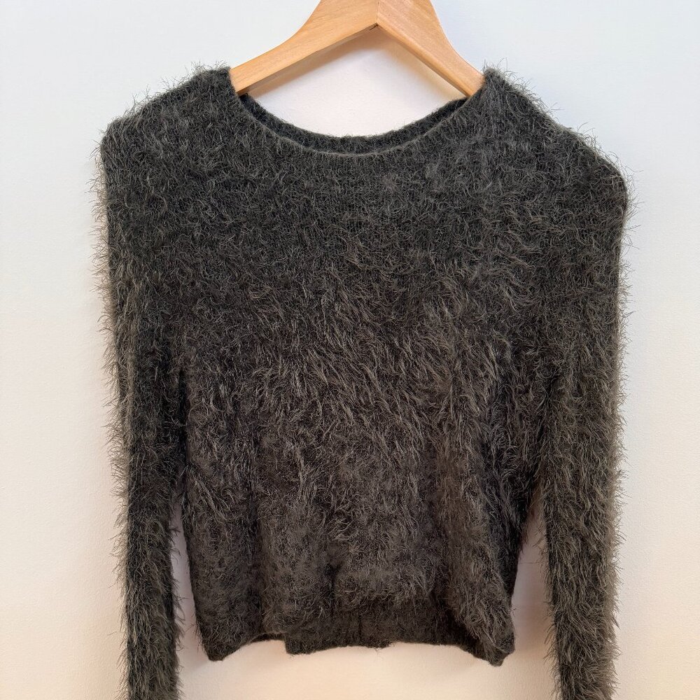 ABERCROMBIE & FITCH SHAGGY CROPPED SWEATER Dark Gray - Medium